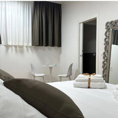 Villa Cola Di Rienzo 243 Relais-B Roma Esterno foto